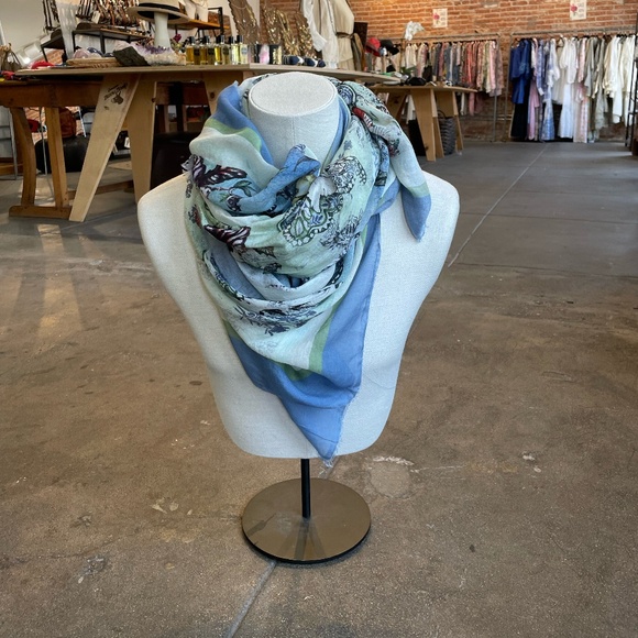 813 Ottotredici Blue and Green Floral Print Scarf - Picture 1 of 2